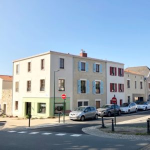 LOGEMENTS / LOCAUX D&rsquo;ACTIVITES / COMMERCES