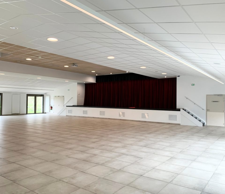 SALLE POLYVALENTE